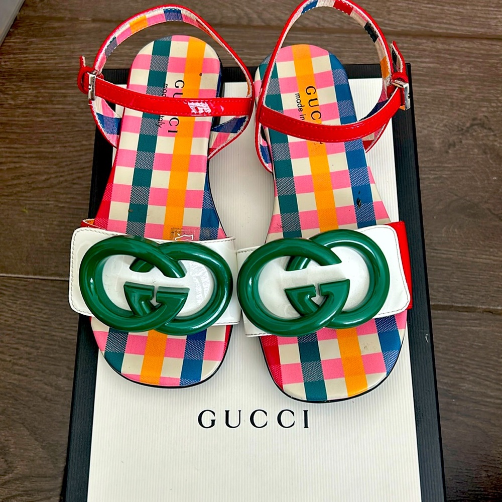 USED Gucci Shoes . Good condition , “as is” . For girls